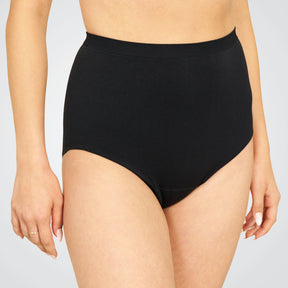 period pants by theya Healthcare middel view black lily style